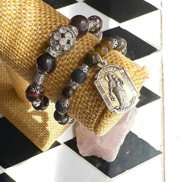 Maximalist chunky 12mm red tiger's eye beaded bracelet - Picture 2 of 2